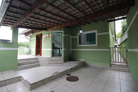 Casa de condomínio à venda com 220m², 3 quartos e 1 vagaGaragem