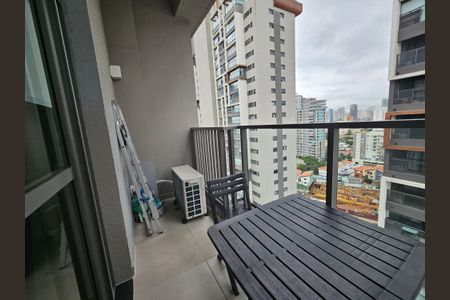 Studio para alugar com 25m², 1 quarto e sem vaga Studio para alugar com 25m², 1 quarto e sem vagaSacada
