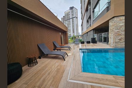 Studio para alugar com 25m², 1 quarto e sem vaga Studio para alugar com 25m², 1 quarto e sem vagaÁrea comum - Piscina