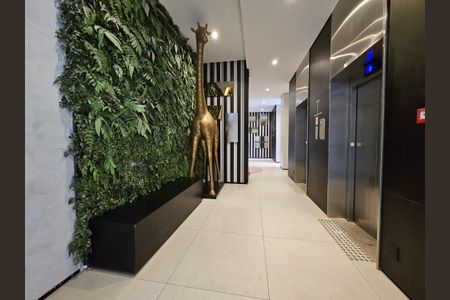 Studio para alugar com 25m², 1 quarto e sem vaga Studio para alugar com 25m², 1 quarto e sem vagaHall de entrada