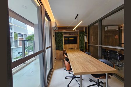 Studio para alugar com 25m², 1 quarto e sem vaga Studio para alugar com 25m², 1 quarto e sem vagaSala reunião