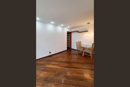 Sala de apartamento para alugar com 2 quartos, 70m² em Santa Rosa, Niterói