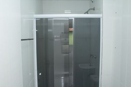 Casa de condomínio para alugar com 90m², 3 quartos e sem vagaBanheiro da Suíte