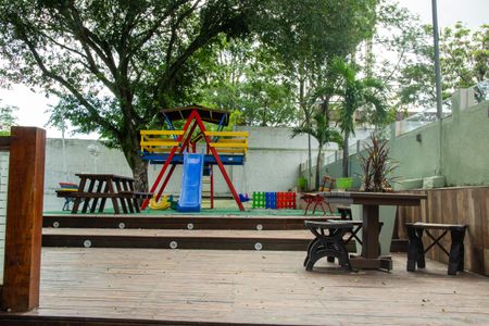 Casa de condomínio para alugar com 90m², 3 quartos e sem vagaÁrea comum - Playground