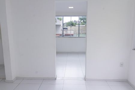 Casa de condomínio para alugar com 90m², 3 quartos e sem vagaSala