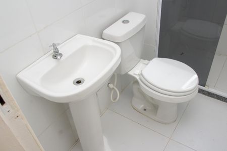 Casa de condomínio para alugar com 90m², 3 quartos e sem vagaBanheiro