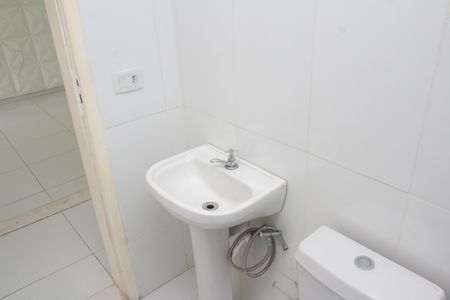 Casa de condomínio para alugar com 90m², 3 quartos e sem vagaBanheiro