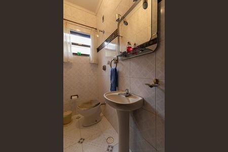 Casa à venda com 206m², 3 quartos e 3 vagasLavabo