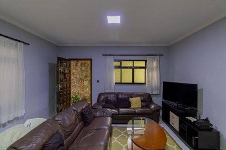 Casa à venda com 206m², 3 quartos e 3 vagasSala