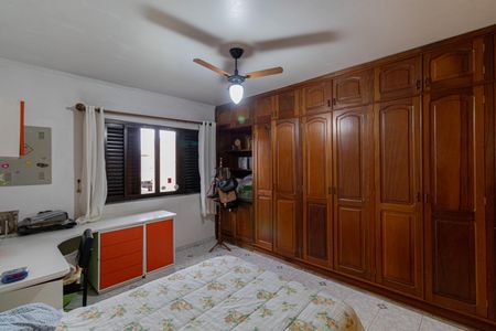 Casa à venda com 206m², 3 quartos e 3 vagasQuarto 2