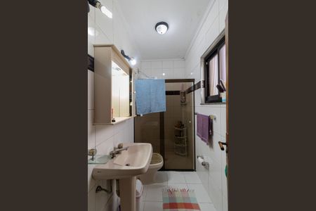 Casa à venda com 206m², 3 quartos e 3 vagasBanheiro Suíte 1