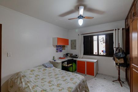 Casa à venda com 206m², 3 quartos e 3 vagasQuarto 2