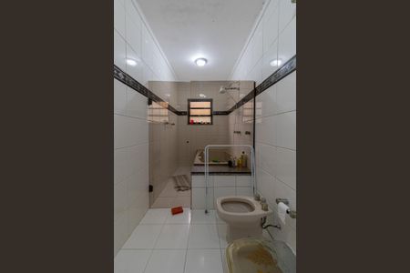 Casa à venda com 206m², 3 quartos e 3 vagasBanheiro