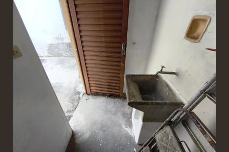 Casa para alugar com 80m², 1 quarto e 1 vagaÁrea de Serviço