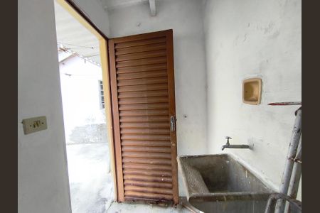 Casa para alugar com 80m², 1 quarto e 1 vagaÁrea de Serviço