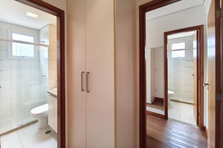 Apartamento para alugar com 89m², 3 quartos e 3 vagasCorredor - Quartos