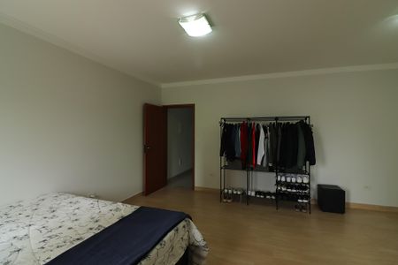 Casa à venda com 209m², 3 quartos e 4 vagasSuíte 1