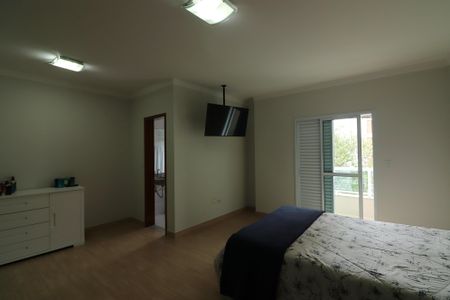 Casa à venda com 209m², 3 quartos e 4 vagasSuíte 1