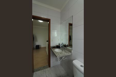 Casa à venda com 209m², 3 quartos e 4 vagasSuíte 1 Banheiro 
