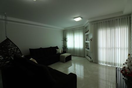 Casa à venda com 3 quartos, 209m² em Santa Terezinha, São Bernardo do Campo