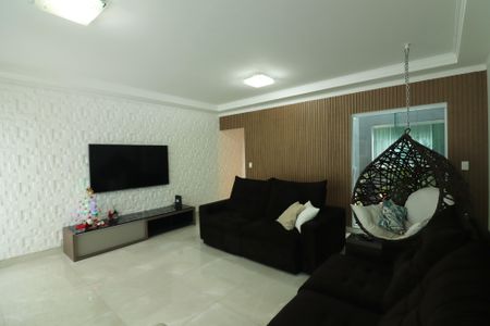 Casa à venda com 209m², 3 quartos e 4 vagasSala 