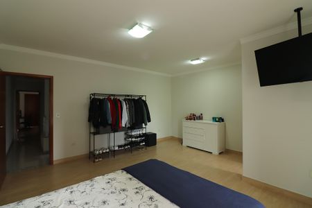 Casa à venda com 209m², 3 quartos e 4 vagasSuíte 1