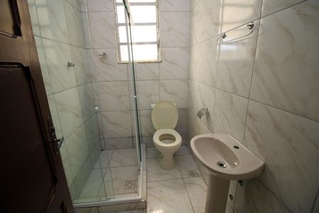 Casa para alugar com 153m², 2 quartos e 3 vagasBanheiro