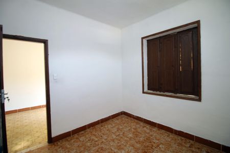 Quarto 1 de casa para alugar com 2 quartos, 153m² em Ramos, Rio de Janeiro