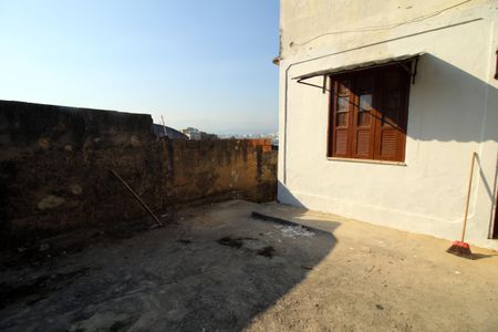 Casa para alugar com 153m², 2 quartos e 3 vagasQuintal e garagem