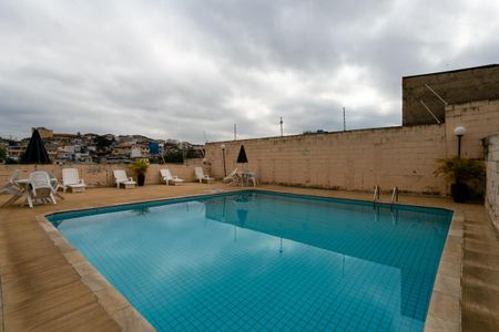 Apartamento à venda com 40m², 2 quartos e sem vagaÁrea comum - Piscina