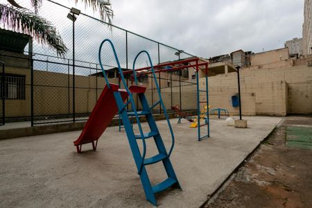 Apartamento à venda com 40m², 2 quartos e sem vagaÁrea comum - Playground