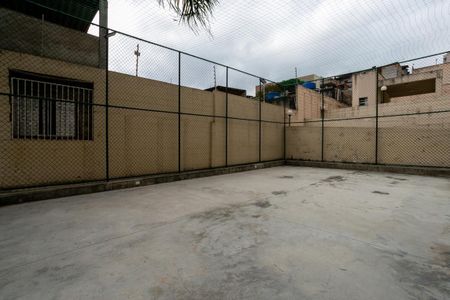 Apartamento à venda com 40m², 2 quartos e sem vagaÁrea comum - Quadra esportiva