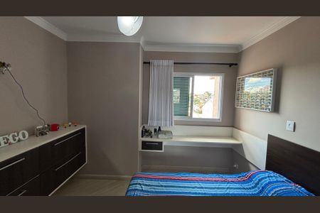 Casa à venda com 225m², 3 quartos e 4 vagas Casa à venda com 225m², 3 quartos e 4 vagasQuarto 1