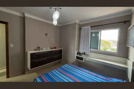 Casa à venda com 225m², 3 quartos e 4 vagas Casa à venda com 225m², 3 quartos e 4 vagasQuarto 1