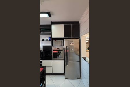 Casa à venda com 225m², 3 quartos e 4 vagas Casa à venda com 225m², 3 quartos e 4 vagasCozinha