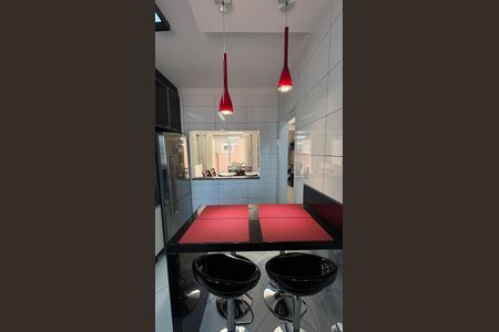 Casa à venda com 225m², 3 quartos e 4 vagas Casa à venda com 225m², 3 quartos e 4 vagasCozinha