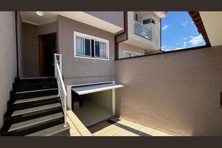 Casa à venda com 225m², 3 quartos e 4 vagas Casa à venda com 225m², 3 quartos e 4 vagasGaragem