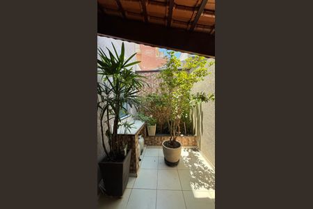 Casa à venda com 225m², 3 quartos e 4 vagas Casa à venda com 225m², 3 quartos e 4 vagasChurrasqueira