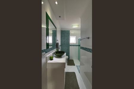 Casa à venda com 225m², 3 quartos e 4 vagas Casa à venda com 225m², 3 quartos e 4 vagasBanheiro