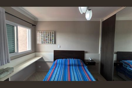 Casa à venda com 225m², 3 quartos e 4 vagas Casa à venda com 225m², 3 quartos e 4 vagasQuarto 1