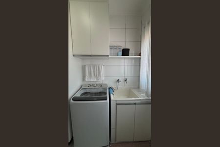 Casa à venda com 225m², 3 quartos e 4 vagas Casa à venda com 225m², 3 quartos e 4 vagasÁrea de Serviço