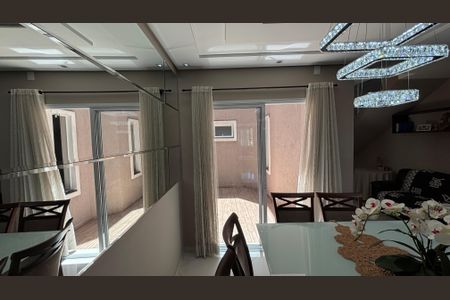 Casa à venda com 225m², 3 quartos e 4 vagas Casa à venda com 225m², 3 quartos e 4 vagasSala de Jantar