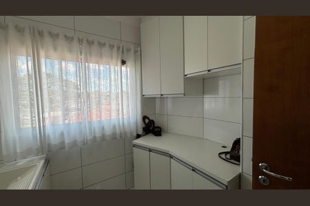Casa à venda com 225m², 3 quartos e 4 vagas Casa à venda com 225m², 3 quartos e 4 vagasÁrea de Serviço