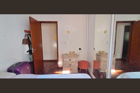 Apartamento à venda com 77m², 2 quartos e 1 vagaQuarto 