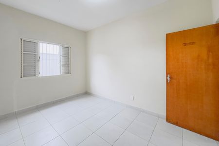 Casa para alugar com 180m², 3 quartos e 2 vagas