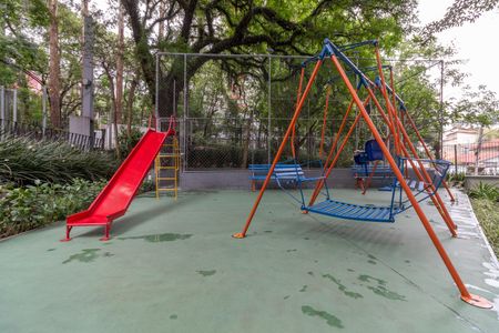 Apartamento à venda com 82m², 3 quartos e 1 vaga Apartamento à venda com 82m², 3 quartos e 1 vagaÁrea comum - Playground