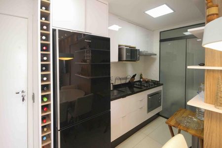 Cozinha de apartamento à venda com 2 quartos, 36m² em Vila Tolstoi, São Paulo