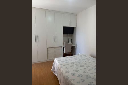 Apartamento à venda com 2 quartos, 72m² em Jardim Tupanci, Barueri
