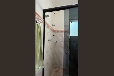 Casa à venda com 274m², 3 quartos e 5 vagas