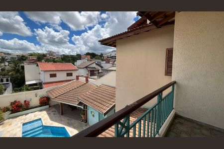 Casa à venda com 274m², 3 quartos e 5 vagas